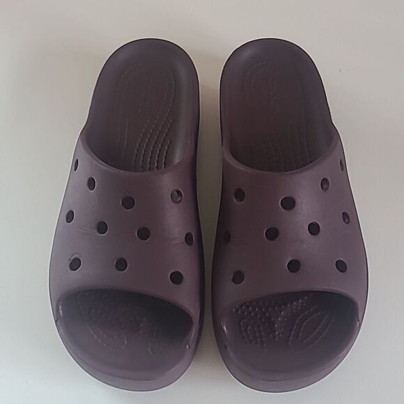 Crocs Classic Platform Slides Sandals Dark Cherry Size 6 - Picture 2 of 13